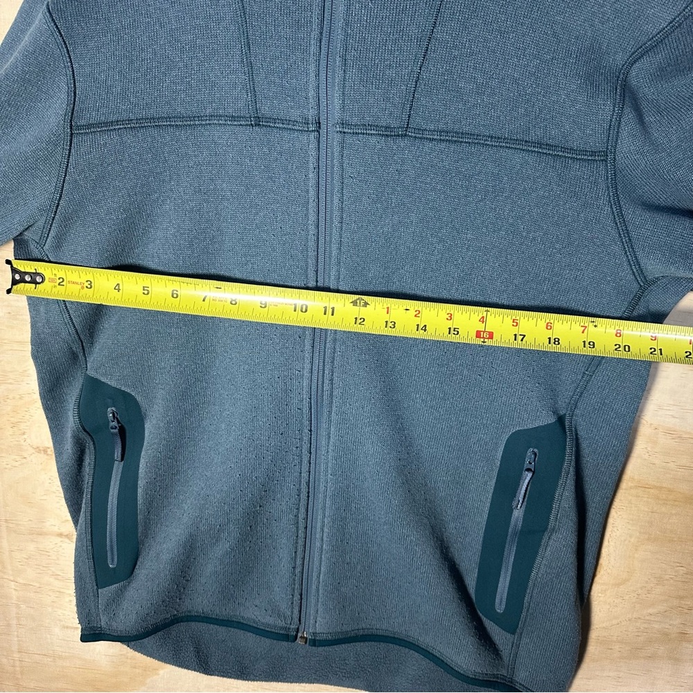 Arc`teryx Covert Cardigan Fleece Jacket LARGE Men's Outdoor Gorpcore Hiking Warm - Picture 7 of 12